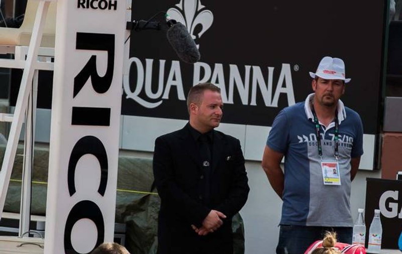 După amenințările cu moartea, Halep are bodyguard și nu mai dă autografe!