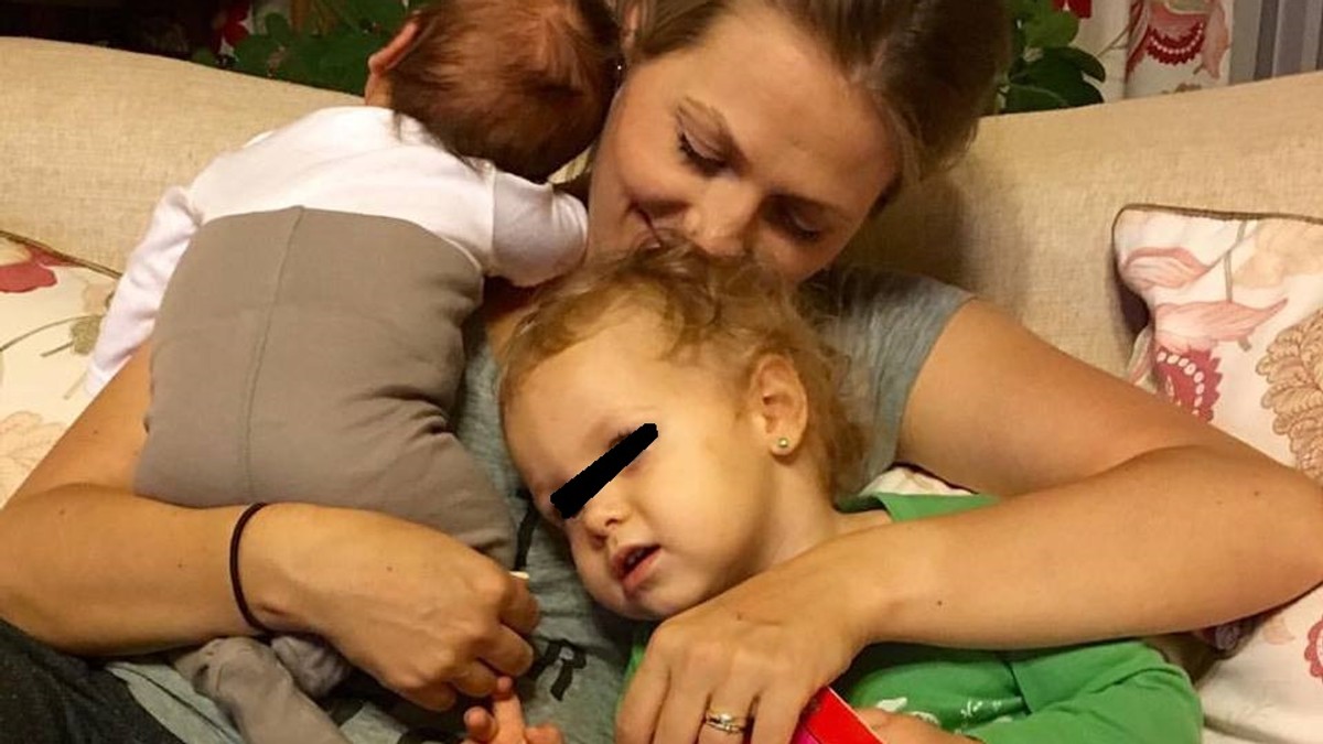 Mirela Boureanu Vaida își crește copiii fără soț.