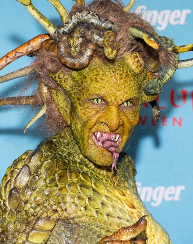 Vedeta cu cel mai înfricoșător costum de Halloween. S-a transformat în Medusa