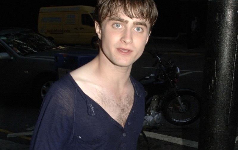 "Harry Potter" se va dezbrăca în următorul film