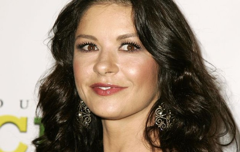 Catherine Zeta-Jones, plătită cu 1,55 milioane de lire pentru o reclamă