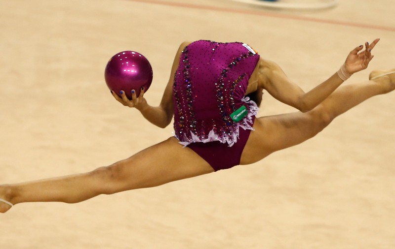 INSTANTANEU DE EXCEPŢIE la mondialele de gimnastică artistică. O sportivă şi-a pierdut capul!