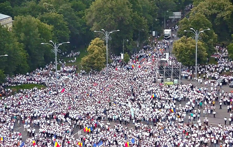 Tribunalul București cere PSD să spună care au fost cheltuielile cu mitingul „împotriva abuzurilor” din 9 iunie