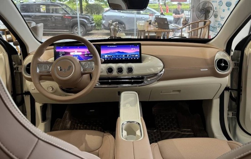 Cea mai ieftină mașină electrică din lume vine din China și costă cât o Dacie mai veche. Cum arată noul Wuling Binguo EV și cât costă