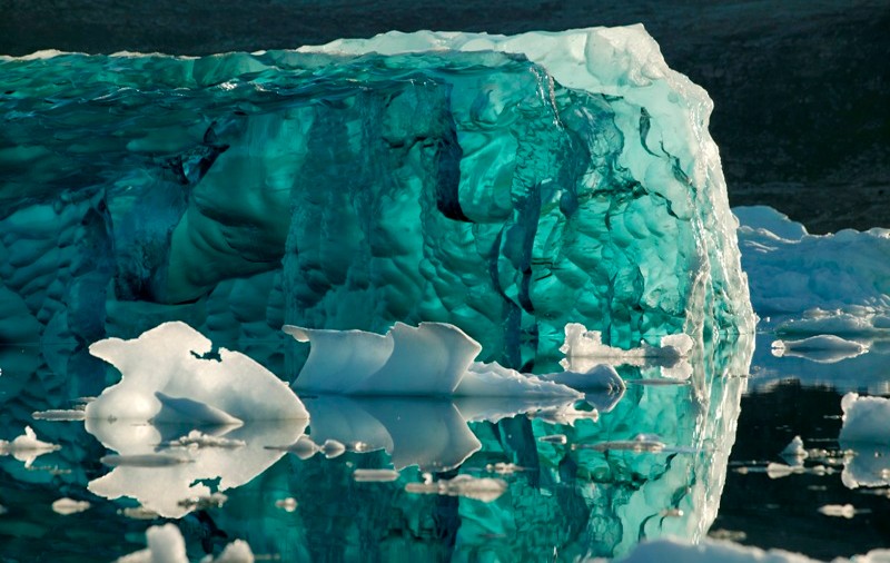 Bucată de gheaţă de mărimea New York-ului, desprinsă din banchiza Antarcticii