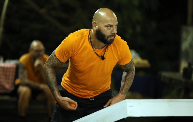 Se schimbă regulile la „Sunt celebru, scoate-mă de aici!”. Doi concurenți intră la eliminare: „Avem o veste bună și una proastă”