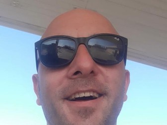 Francesco Cirioni, 39 de ani, cunoscut ca DJ Franceschino (foto Facebook)