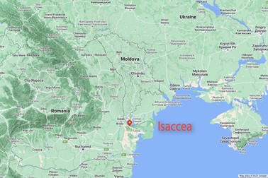 Isaccea este unul din cele două puncte de trecere a frontierei în județul Tulcea.