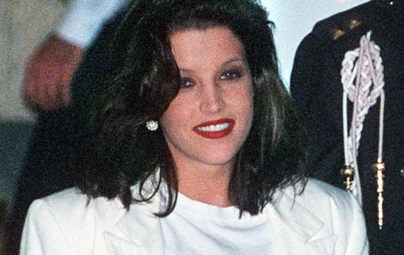 O ia pe urmele lui Gigi? Lisa Marie Presley şi-a cumpărat o turmă de oi