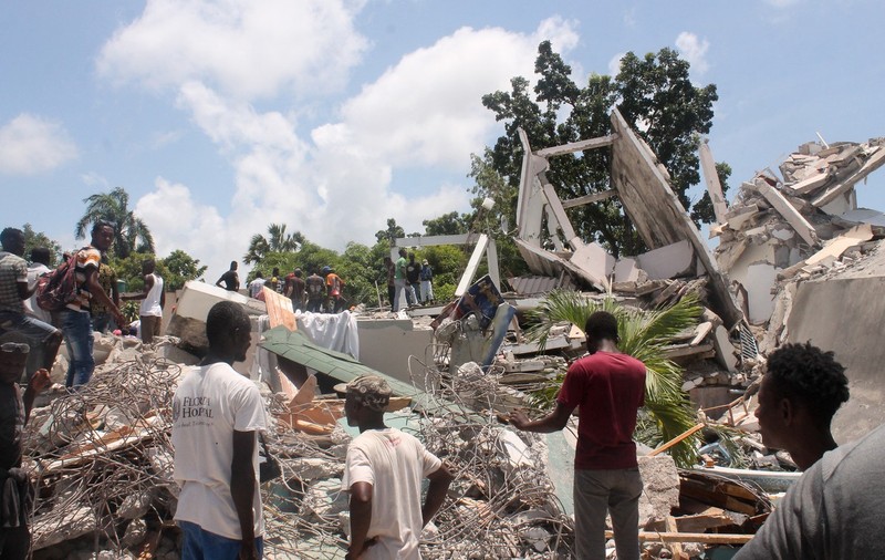 Imaginile dezastrului. Haiti, devastat în urma cutremurului în care au murit peste 700 de oameni