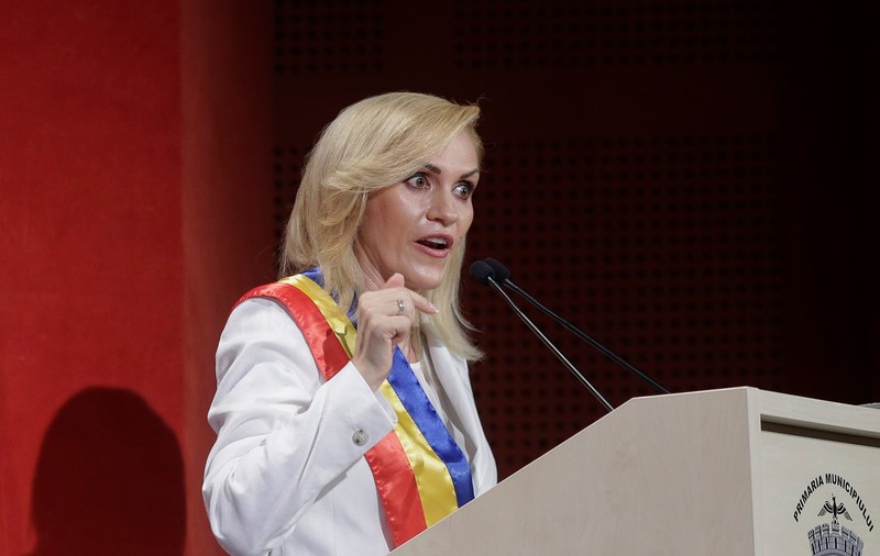 Gabriela Firea spune că va candida la Capitală indiferent în câte tururi sunt organizate alegerile: Nu-mi e ruşine cu activitatea mea