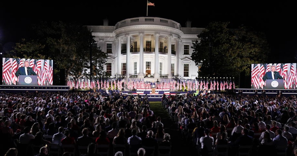 Regulile anti-COVID, încălcate la Casa Albă, la discursul prin care Donald Trump a acceptat nominalizarea pentru rolul de candidat republican la preşedinţia SUA. Foto: EPA