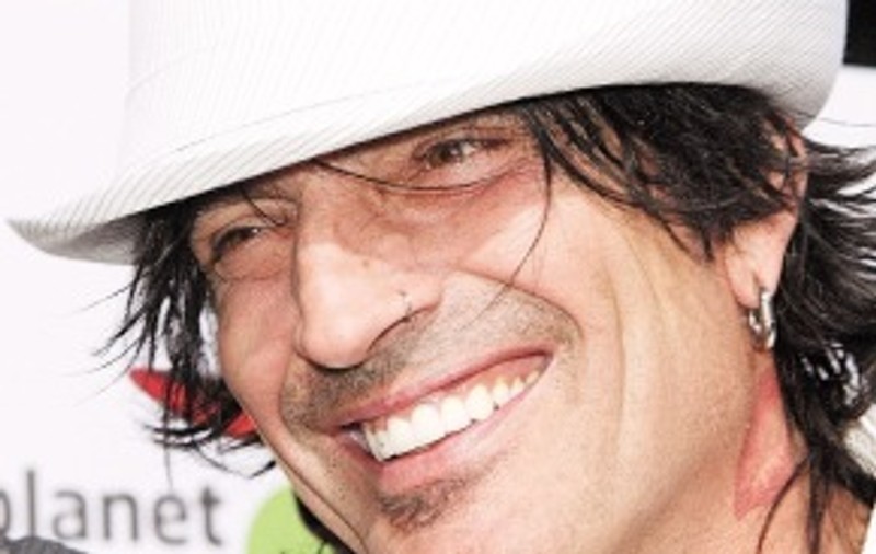 Rockerul Tommy Lee recrutează nume grele pentru o nouă formaţie