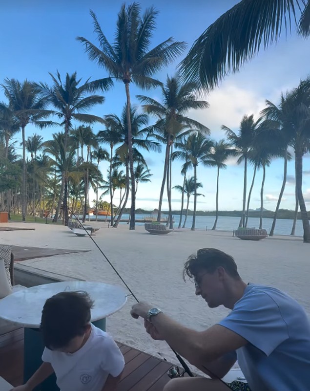 Rareș Cojoc, vacanță în Mauritius cu iubita și cei trei copii