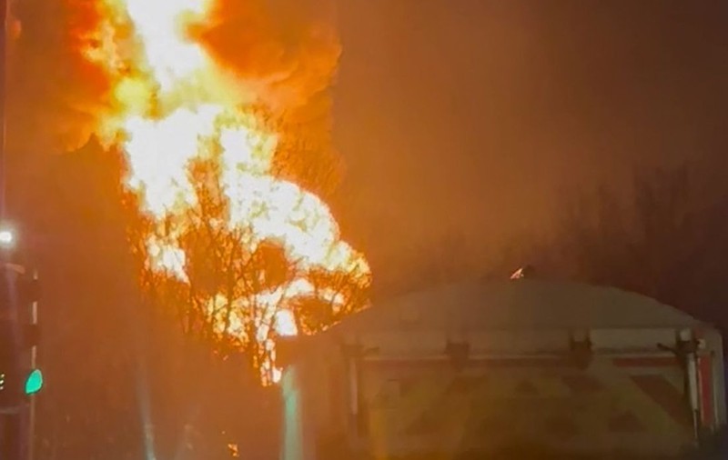 De ce MI5 caută urmele implicării lui Putin în incendiul de la Heathrow. „Incidente de sabotaj au loc în țările NATO”