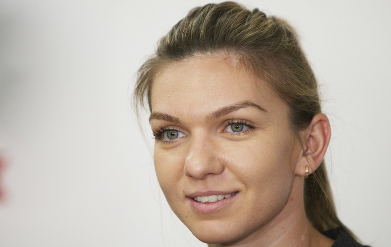 Simona Halep nu suflă în fața lui Ion Țiriac: ”Nu mă antrenez cât ar trebui”! Își oblojește rănile și fuge cu Costa peste hotare / GALERIE FOTO