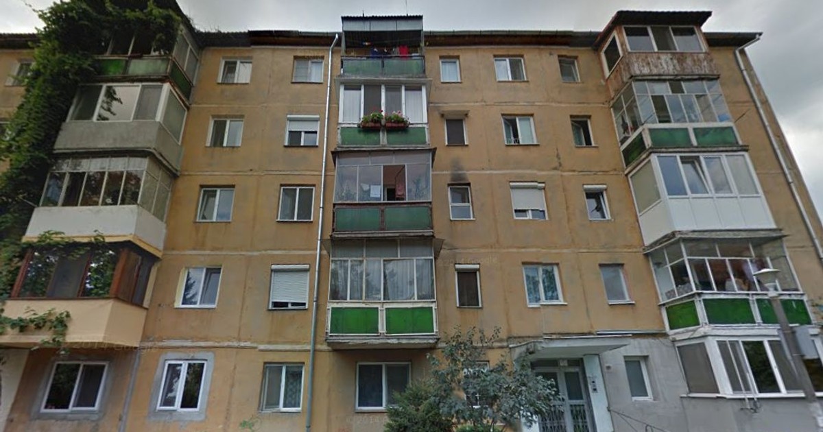 O administratoare de bloc din Timișoara a lăsat zeci de familii fără apă caldă după ce a furat banii de întreținere