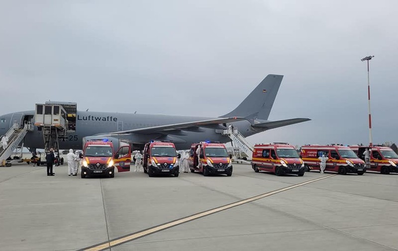 Alţi șase pacienţi cu Covid-19, transferaţi în spitalele din Germania