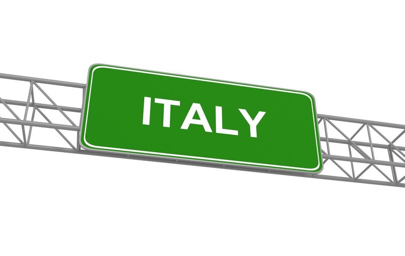 Ce se întâmplă cu buletinele vechi ale românilor, din 3 august, în Italia. Sunt multe lucruri pe care nu le mai pot face