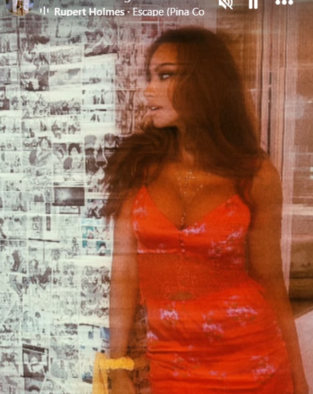 Cum a apărut Mădălina Ghenea pe plajă. Actrița s-a distrat alături de fiica ei până târziu în noapte