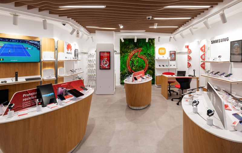 Ai libertatea, de luni până duminică, să meriți ce-i mai bun. Cu Vodafone. Pentru TOȚI clienții.