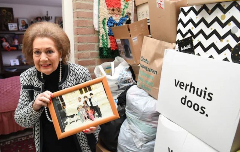 Ultima călătorie spre România a unei olandeze de 90 de ani care de 35 de ani ajută familiile sărace de la noi