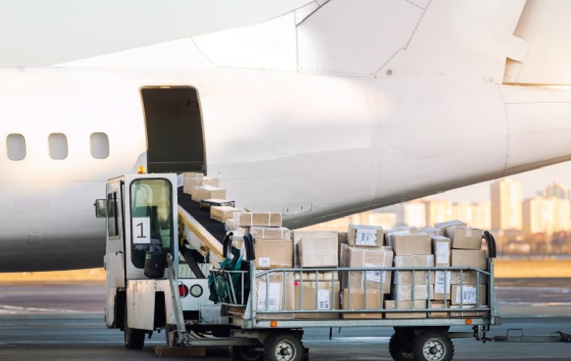Dezastrul produs de taxa Temu: avioanele cu mărfuri s-au mutat de la Otopeni la Budapesta și România a pierdut banii pe taxe vamale