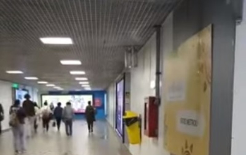 Pasajul de la Piaţa Sudului, inundat după ploaia torenţială din Bucureşti