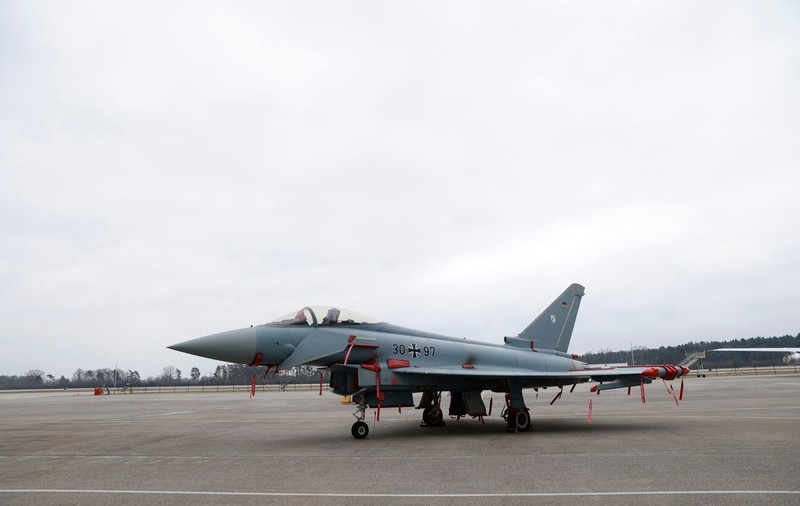 Uzina Eurofighter din Germania, spionată de drone misterioase. Poliția a deschis o anchetă