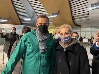 Aleksei Navalnîi și soția sa, înainte de întoarcerea în Rusia FOTO: EPA