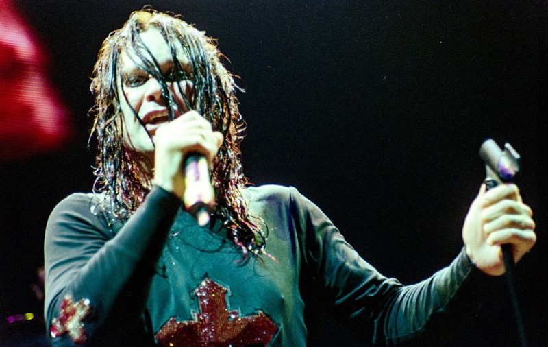 Ozzy Osbourne a murit la câteva săptămâni după concertul de adio. Legendarul solist al Black Sabbath avea 76 de ani