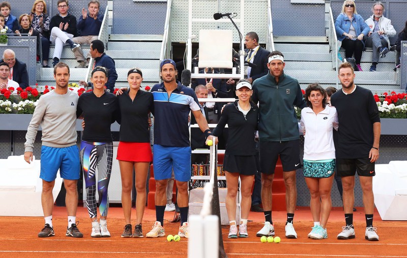 Simona Halep a participat la un turneu caritabil la Madrid. Simo a fost învinsă de Mladenovic / VIDEO