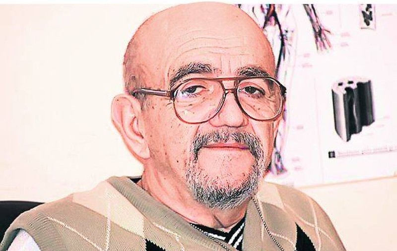 Tatăl lui Teo Trandafir a fost JEFUIT DE UN PACIENT