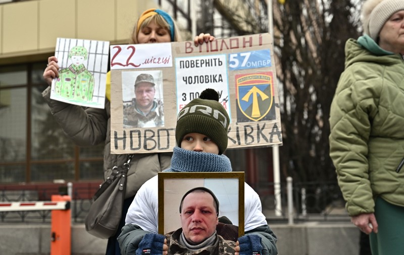 Kievul acuză Rusia că a executat opt soldați ucraineni luați prizonieri de război, lângă Avdiivka. Procurorul general a deschis o anchetă