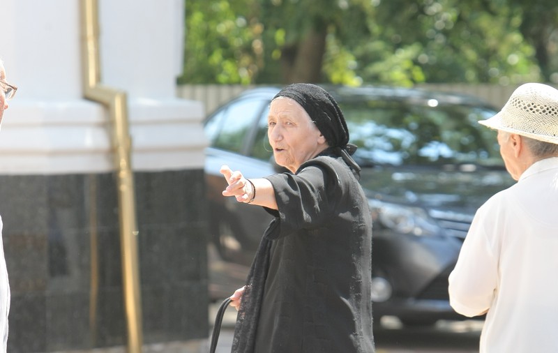 Gigi FIERBE în puşcărie. Fata lui cea mai mare se MĂRITĂ. Bunica a CONFIRMAT