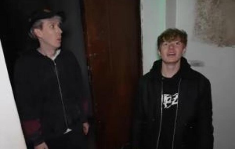 Reacţia unor youtuberi americani care au petrecut noaptea în Castelul Corvinilor şi au vânat "fantome"