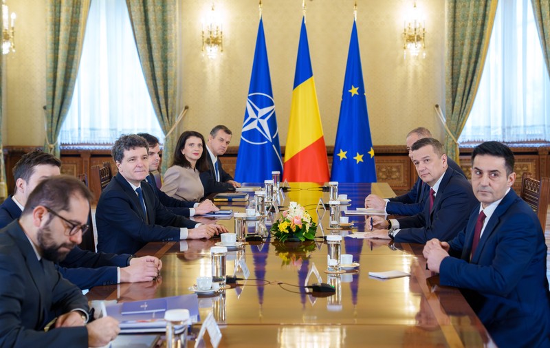 Reacții din PSD după ce Nicușor Dan l-a desemnat pe Adrian Veștea (PNL) să formeze noul guvern: „Cred că PSD îl va susține, nu are niciun motiv să nu o facă”