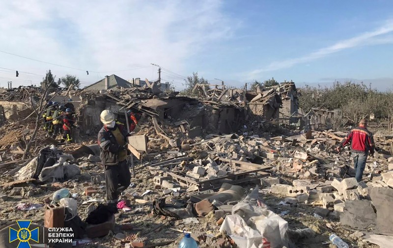 LIVETEXT Război în Ucraina, ziua 228 | Locuințe din Zaporojie, lovite de rachete ruse. Bombardamente masive și în alte zone