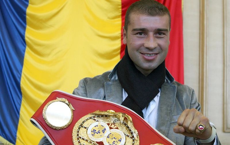 Lucian Bute: "Îmi place foarte mult Paulo Coelho"