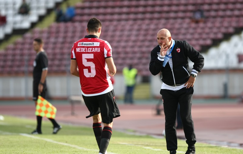Dinamo - Concordia 2-3. Miriuță dă vina pe lotul ”subțire”: ”Până în iarnă n-avem ce face! Atunci vom vedea”. Fanii au făcut scandal | VIDEO