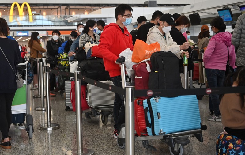 Italia, SUA și alte trei țări impun testarea COVID pentru călătorii veniți din China. La Milano, 50% dintre pasagerii a două avioane au ieșit pozitivi