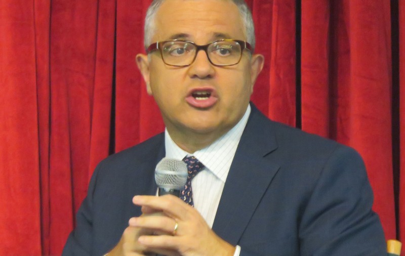 Jurnalistul Jeffrey Toobin, concediat de la The New Yorker, după ce s-a expus pe Zoom luna trecută