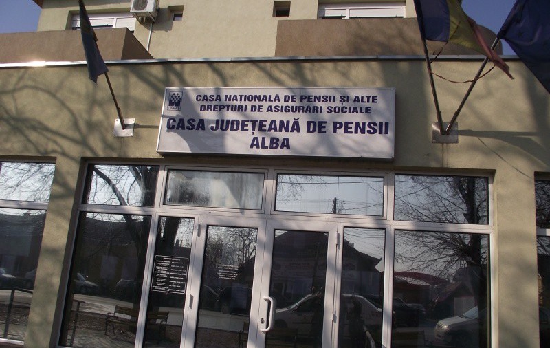 Site-ul Casei de Pensii Alba, spart de hackeri. Pensionarii, invitaţi la desene animate cu imagini obscene