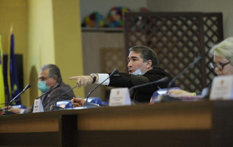 Ionel Arsene îl laudă pe traseistul politic pe care l-a pus șef la spitalul Neamț: “E un administrator mai bun decât cel de la pompe funebre pus de Tătaru”
