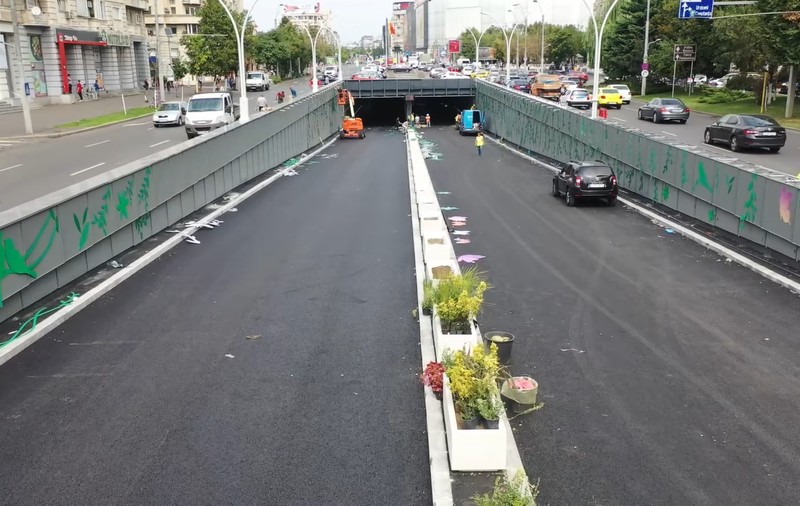 Noi sisteme de semnalizare a înălţimii maxime admise de 3,5 metri în Pasajul Unirii. Care sunt principalele schimbări