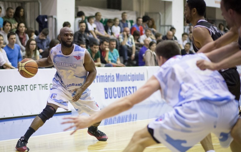 Jucătorii echipei de baschet Steaua vor evolua în scaune cu rotile, în scop caritabil