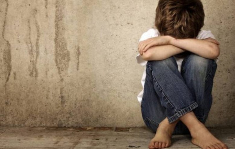 Doi frați români, violați de un profesor de la școală din Italia. Pedeapsa primită de dascăl