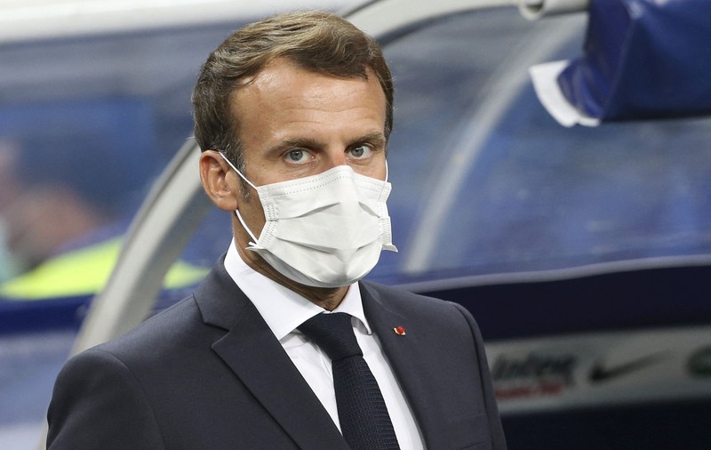 Președintele Franței,  Emmanuel Macron, vizitează astăzi “craterul” din Beirut