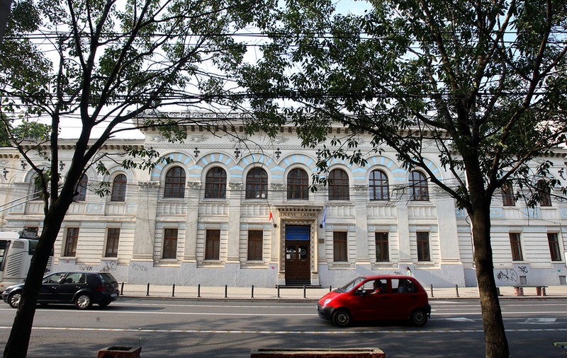 După moartea de meningită a elevei de 18 ani de la „Lazăr”, toată clasa ei a primit preventiv antibiotice
