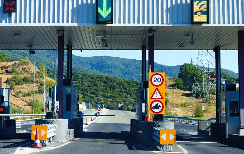 Cum se pot plăti taxele de autostradă pentru Grecia online, ca să nu mai stai la fiecare pass și să beneficiezi de un mic discount la treceri